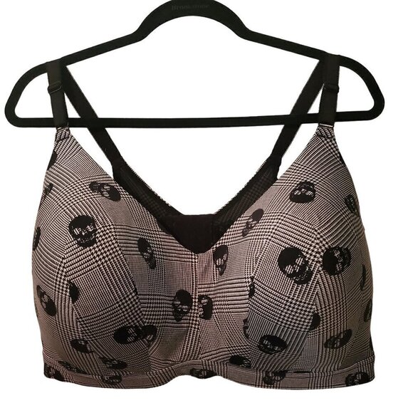 Torrid 18289785 Black White Skull Adjustable Lightly Lined Wireless Bra Size 44F - Picture 2 of 6